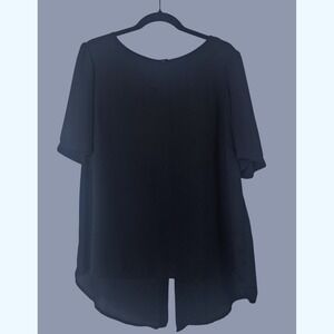 MADE IN USA Bobeau Women's Black Studded Back Split Hem Chiffon Blouse Short slv